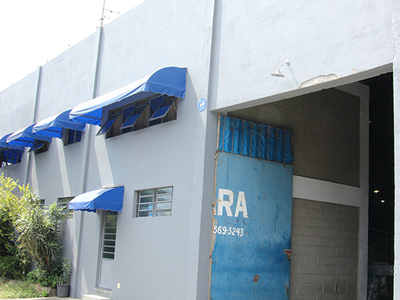 Fachada da fábrica AWAL RÁFIA